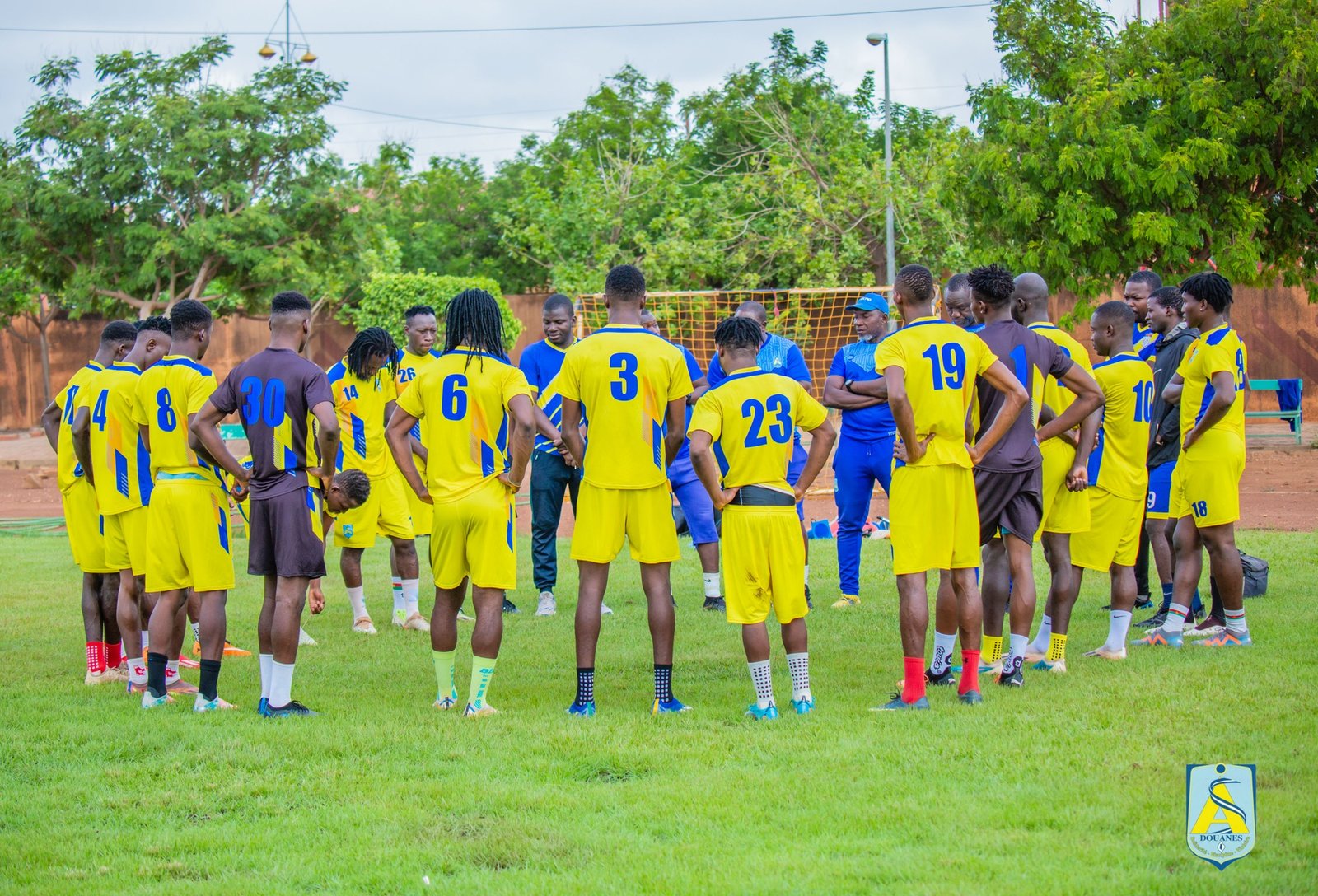 Préliminaires LDC CAF 2024-2025 : L’AS Douanes déjà à Cotonou pour défier Coton FC