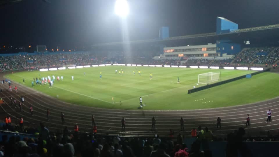 Gabon vs Gambie : Interruption du match à cause d’une panne de courant, tout savoir