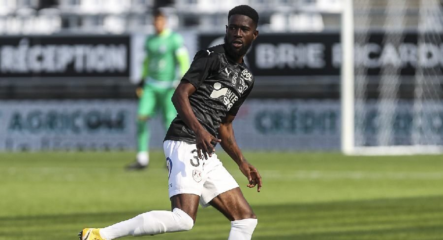 Mercato : En fin de contrat à Amiens, Charbel Gomez annoncé dans ce club