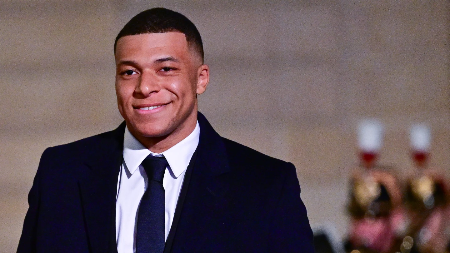 La première réaction de Kylian Mbappé après l’annonce de sa signature au Real Madrid