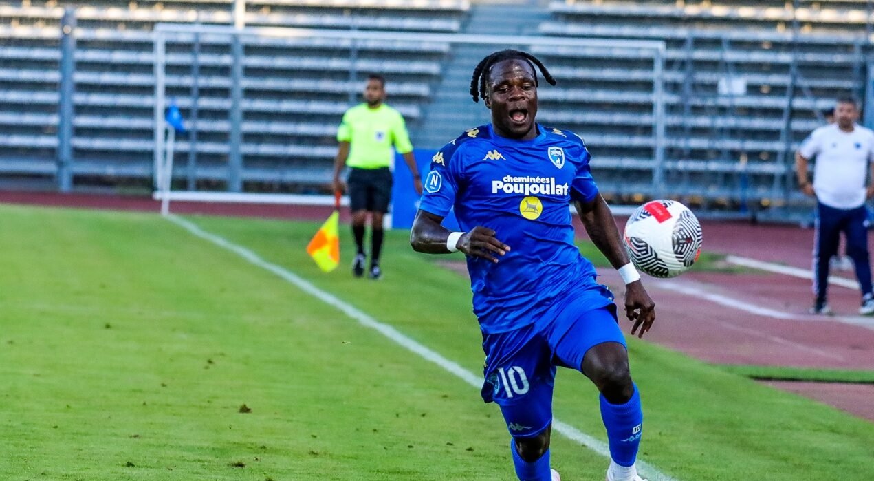 Mis à pied par son club, Junior Olaitan présente ses excuses
