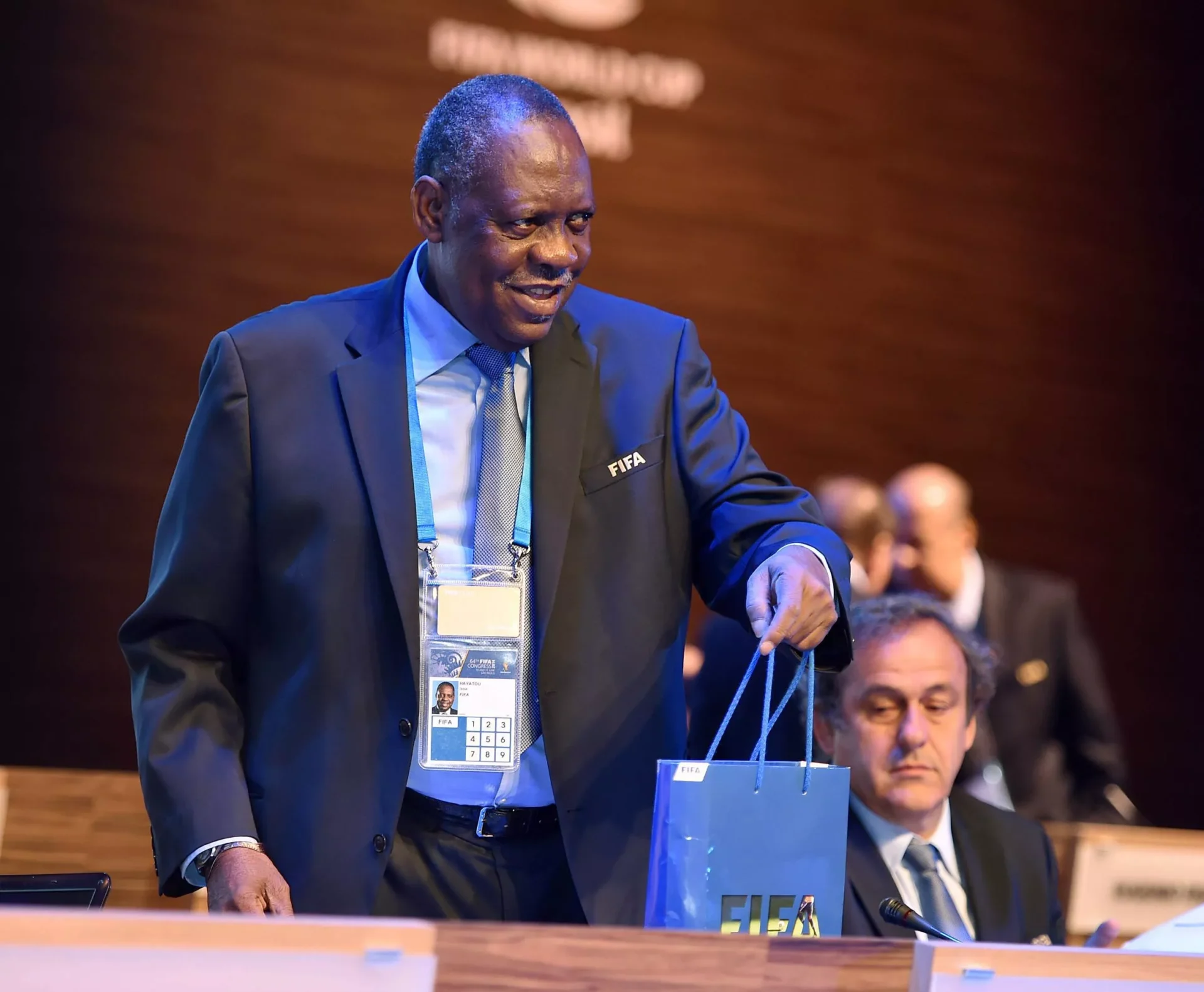 Démenti catégorique : Issa Hayatou est bel et bien en vie