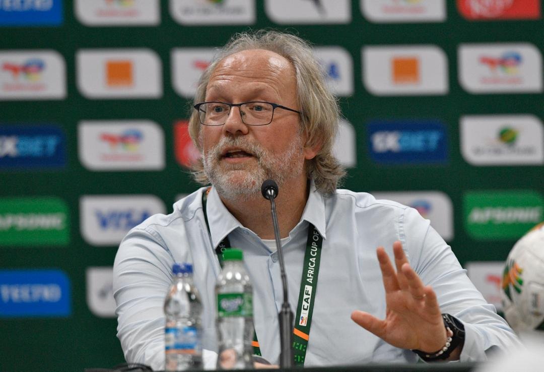 Destination surprenante pour Tom Saintfiet après sa démission en Gambie (Officiel)