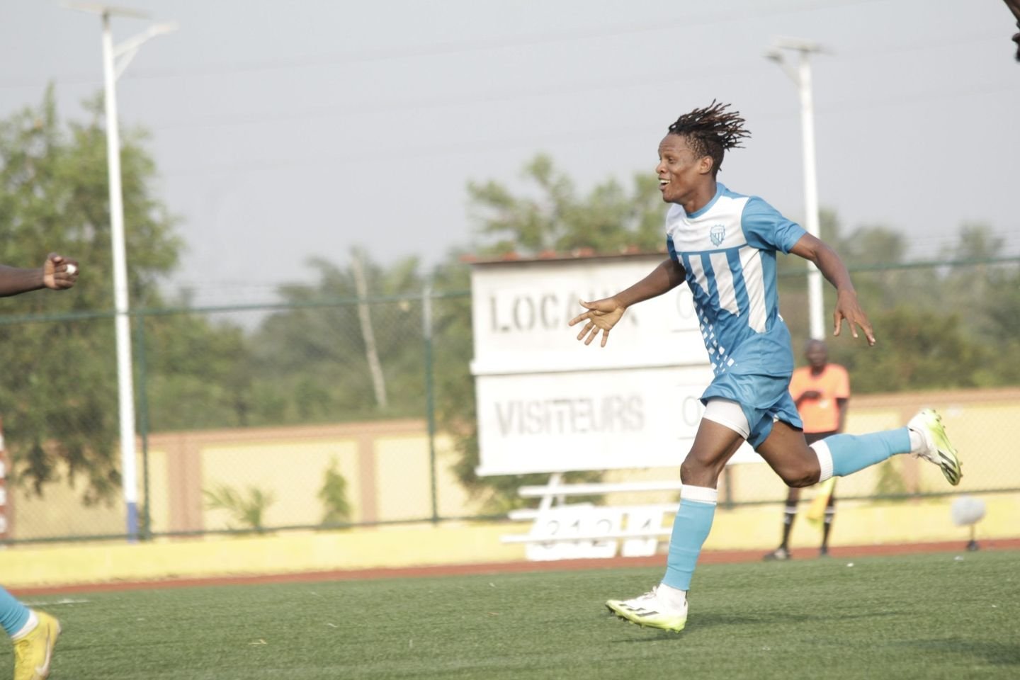 Sur le départ de Coton FC, Romaric Amoussou sur le point de signer dans ce club